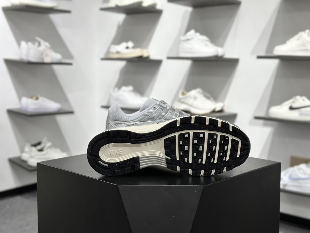 200 Nike P-6000 Initiator Running 耐克INS 复古休闲运动老爹鞋  CD6404-105