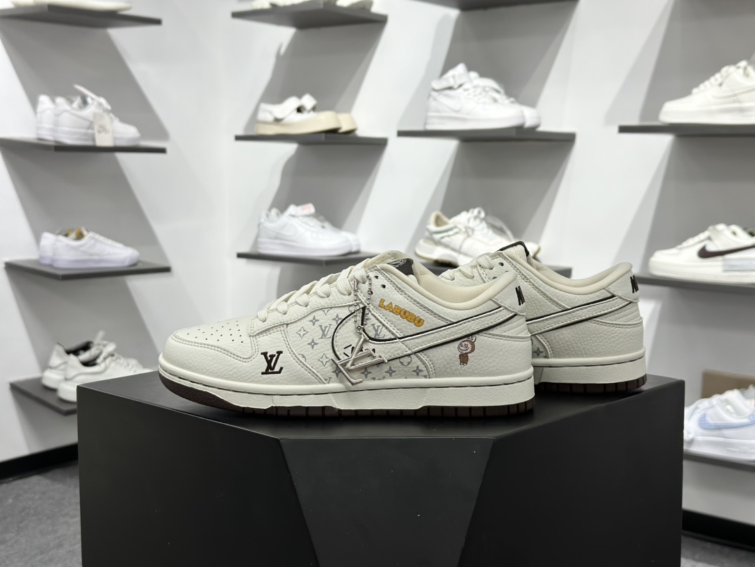 Nike SB Dunk Low 三方联名 白咖啡 高端定制 低帮休闲板鞋  SC0601-456