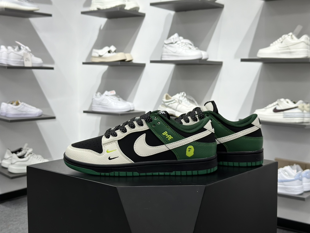 Nike SB Dunk Low 猿人头联名  QW5836-015