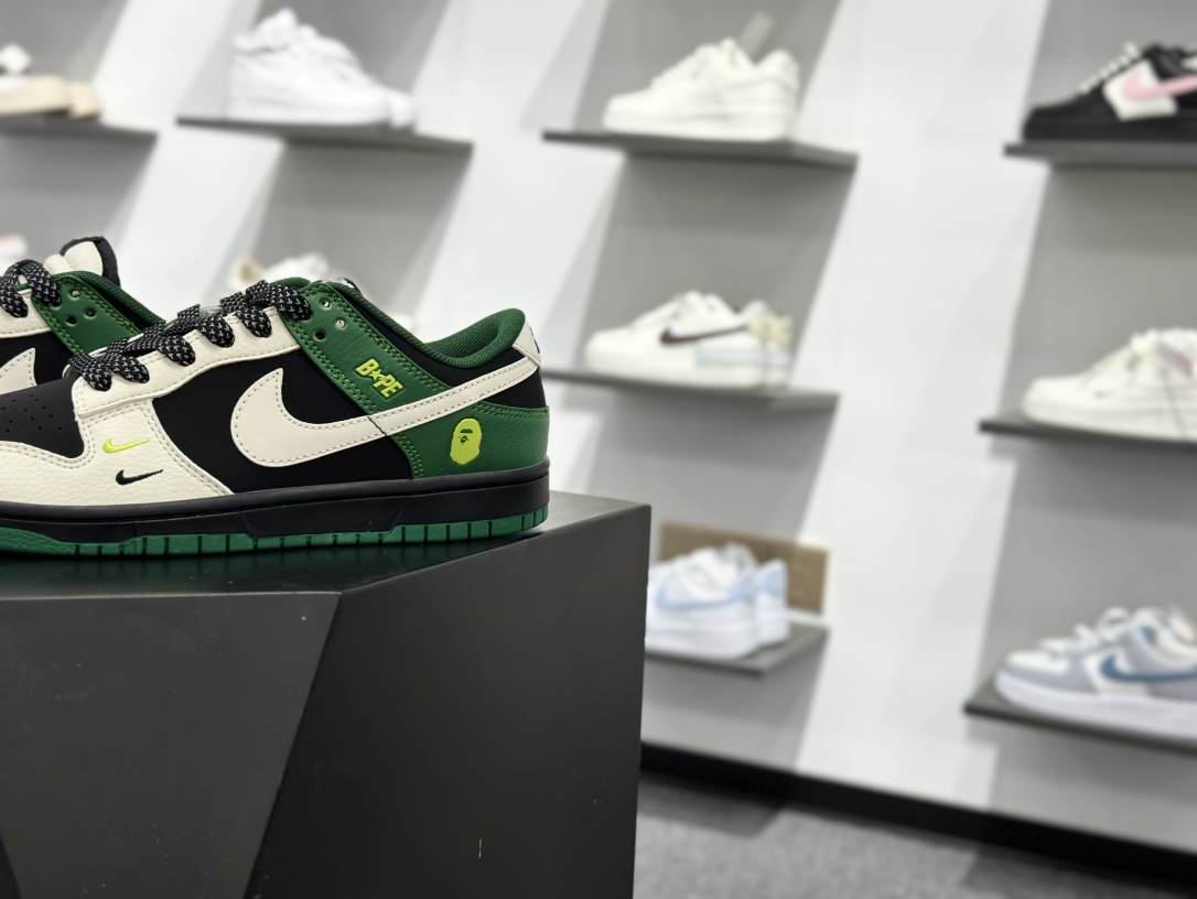 Nike SB Dunk Low 猿人头联名  QW5836-015