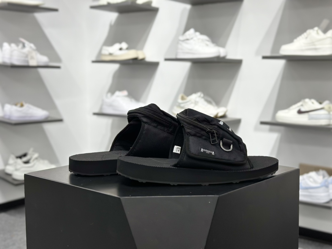 mastermind JAPAN x Suicoke MMJ联名骷髅标志刺绣露趾时尚凉拖
