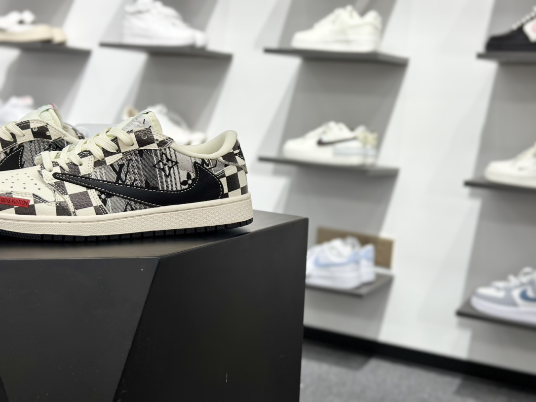 Fragment x Travis Scott x LV Air Jordan 1 Low 三方联名倒钩  LD2028-047