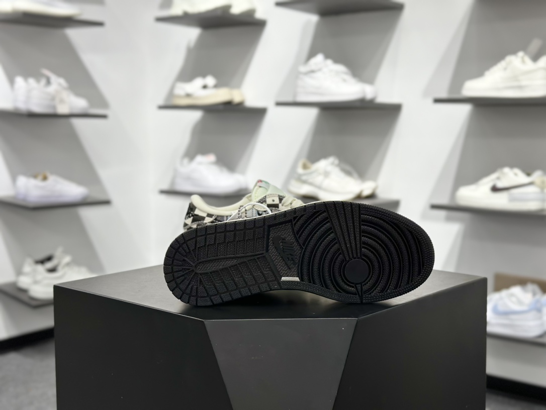 Fragment x Travis Scott x LV Air Jordan 1 Low 三方联名倒钩  LD2028-047