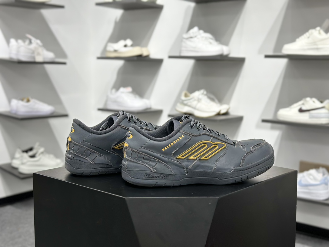 460 巴黎世家Balenciaga Hamptons Worn-Out Low Top Sneakers 汉普顿斯系列低帮运动鞋“皮革全黑白LOGO” 841765 WCURB 1180