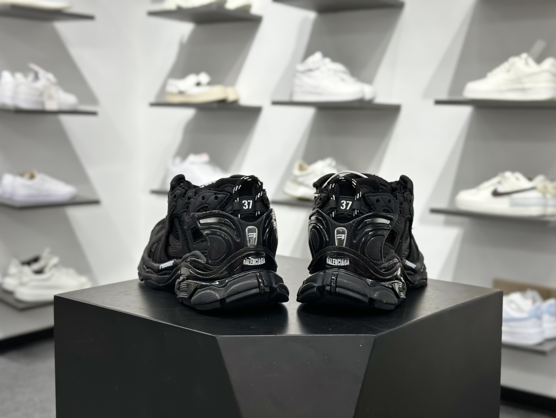 480 巴黎世家BALENCIAGA Runner Sneaker”Dark Grey/Black/Silver”2.0慢跑鞋 772767 W3RBT 1000