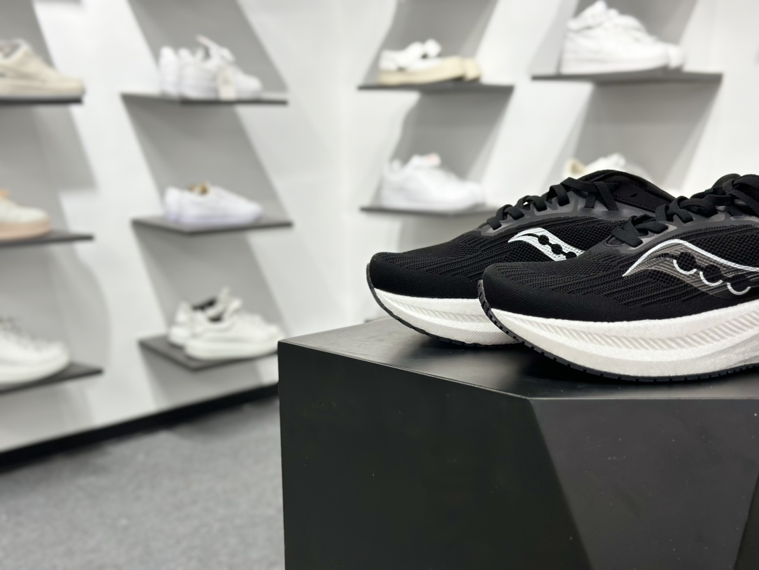 180 Saucony Triumph 21 索康尼旗舰级缓震型跑鞋 S20881