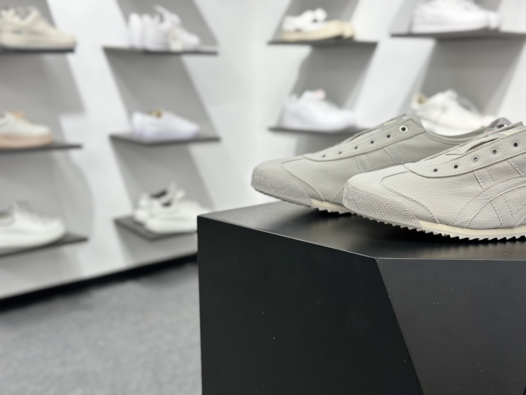160 Onitsuka Tiger Mexico 66 SD 鬼冢虎 墨西哥升级版系列低帮复古经典虎爪百搭休闲皮革慢跑鞋  1183C408-020