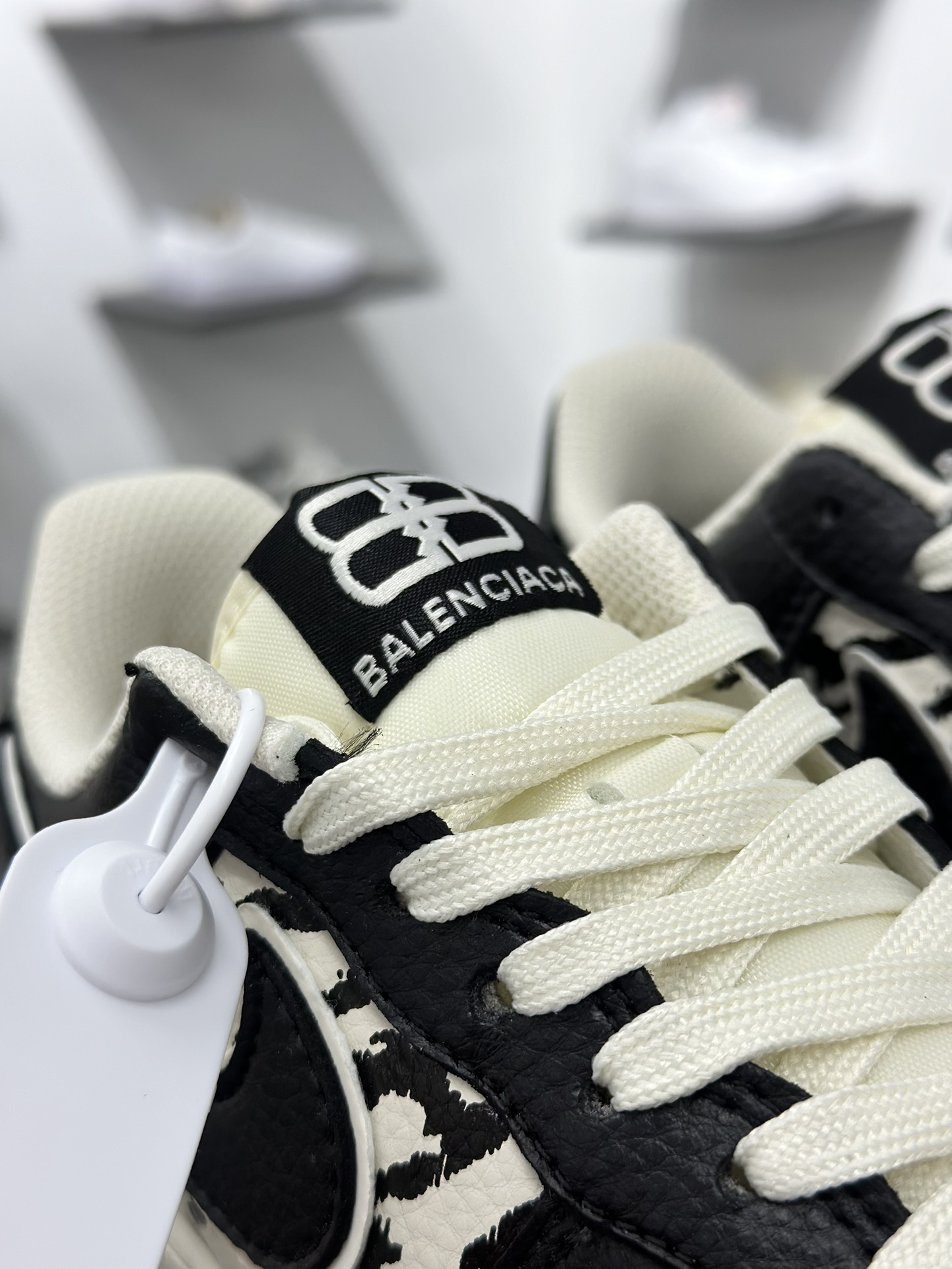 260 Nike Air Force 1 Low 巴黎世家联名 HJ3318-004-Chinese UA Cheap High Quatity Brand Clothes Bags handbags Sneakers wholesale wholesaler seller from China Factory suppliers Fashion Clothing Shoes best Quality Beautiful Price 260 Nike Air Force 1 Low 巴黎世家联名 HJ3318-004