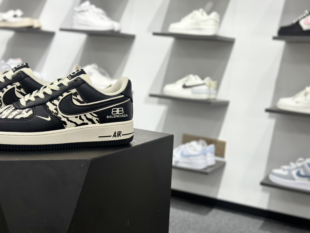 260 Nike Air Force 1 Low 巴黎世家联名 HJ3318-004-Chinese UA Cheap High Quatity Brand Clothes Bags handbags Sneakers wholesale wholesaler seller from China Factory suppliers Fashion Clothing Shoes best Quality Beautiful Price 260 Nike Air Force 1 Low 巴黎世家联名 HJ3318-004