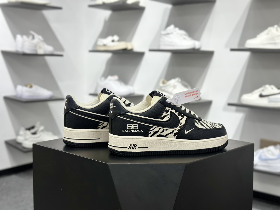 260 Nike Air Force 1 Low 巴黎世家联名 HJ3318-004-Chinese UA Cheap High Quatity Brand Clothes Bags handbags Sneakers wholesale wholesaler seller from China Factory suppliers Fashion Clothing Shoes best Quality Beautiful Price 260 Nike Air Force 1 Low 巴黎世家联名 HJ3318-004