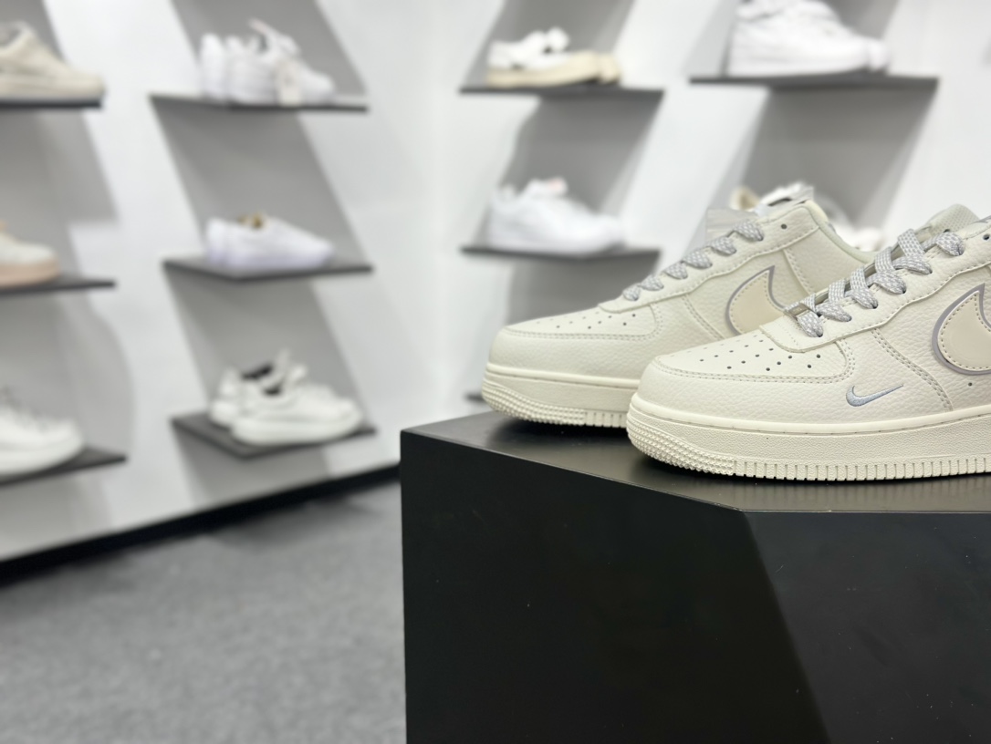 260 Nike Air Force 1‘07 Low 耐克联名 米灰边 空军一号低帮休闲板鞋  CS5288-033