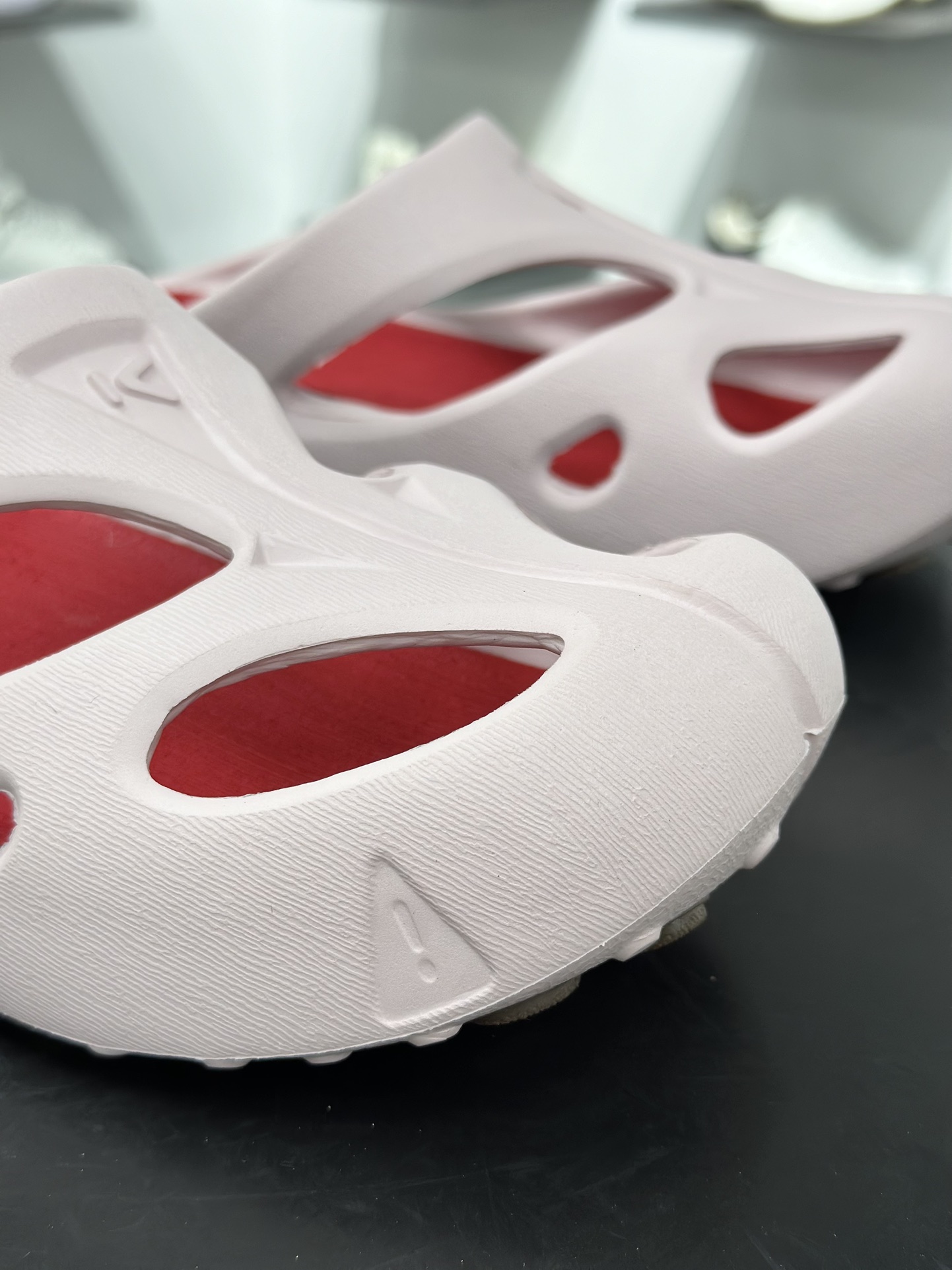 160 科恩Keen Shanti Comfortable Slip-On Clog 亮丽人生系列穆勒风包头式溯溪涉水洞洞休闲户外露营凉拖鞋 1027372-Chinese UA Cheap High Quatity Brand Clothes Bags handbags Sneakers wholesale wholesaler seller from China Factory suppliers Fashion Clothing Shoes best Quality Beautiful Price 160 科恩Keen Shanti Comfortable Slip-On Clog 亮丽人生系列穆勒风包头式溯溪涉水洞洞休闲户外露营凉拖鞋 1027372