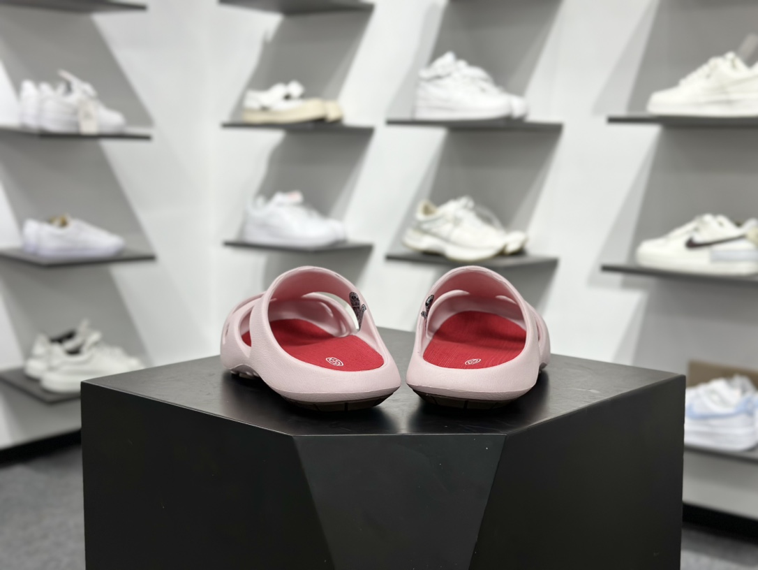 160 科恩Keen Shanti Comfortable Slip-On Clog 亮丽人生系列穆勒风包头式溯溪涉水洞洞休闲户外露营凉拖鞋 1027372-Chinese UA Cheap High Quatity Brand Clothes Bags handbags Sneakers wholesale wholesaler seller from China Factory suppliers Fashion Clothing Shoes best Quality Beautiful Price 160 科恩Keen Shanti Comfortable Slip-On Clog 亮丽人生系列穆勒风包头式溯溪涉水洞洞休闲户外露营凉拖鞋 1027372