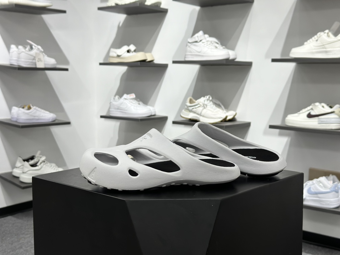 160 科恩Keen Shanti Comfortable Slip-On Clog 亮丽人生系列穆勒风包头式溯溪涉水洞洞休闲户外露营凉拖鞋 1026264-Chinese UA Cheap High Quatity Brand Clothes Bags handbags Sneakers wholesale wholesaler seller from China Factory suppliers Fashion Clothing Shoes best Quality Beautiful Price 160 科恩Keen Shanti Comfortable Slip-On Clog 亮丽人生系列穆勒风包头式溯溪涉水洞洞休闲户外露营凉拖鞋 1026264