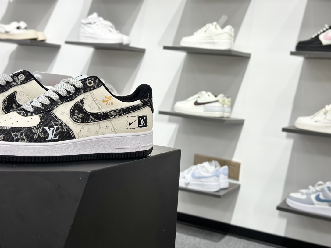 220 Air Force 1 Low ”By You” 克罗心白黑小标 3694N205-Chinese UA Cheap High Quatity Brand Clothes Bags handbags Sneakers wholesale wholesaler seller from China Factory suppliers Fashion Clothing Shoes best Quality Beautiful Price 220 Air Force 1 Low ”By You” 克罗心白黑小标 3694N205