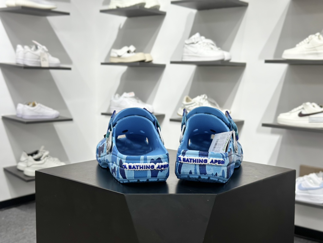 120 BATHING APE x Crocs Classic clog 卡骆驰Bape联名迷彩印花舒适百搭洞洞鞋-Chinese UA Cheap High Quatity Brand Clothes Bags handbags Sneakers wholesale wholesaler seller from China Factory suppliers Fashion Clothing Shoes best Quality Beautiful Price 120 BATHING APE x Crocs Classic clog 卡骆驰Bape联名迷彩印花舒适百搭洞洞鞋