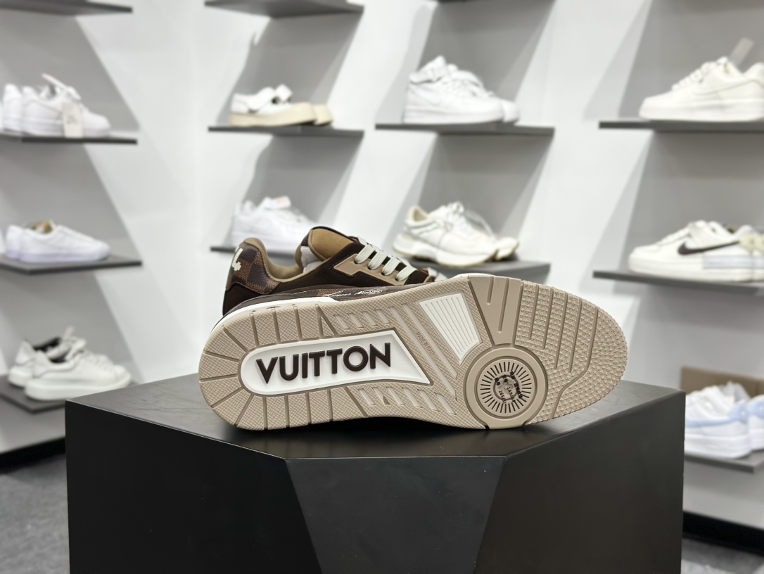 520 Nigo x Louis Vuitton 路易威登 LV Trainer 联名款 低帮休闲板鞋