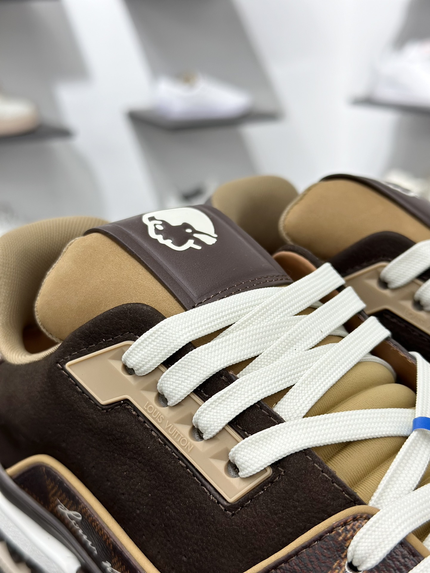 520 Nigo x Louis Vuitton 路易威登 LV Trainer 联名款 低帮休闲板鞋