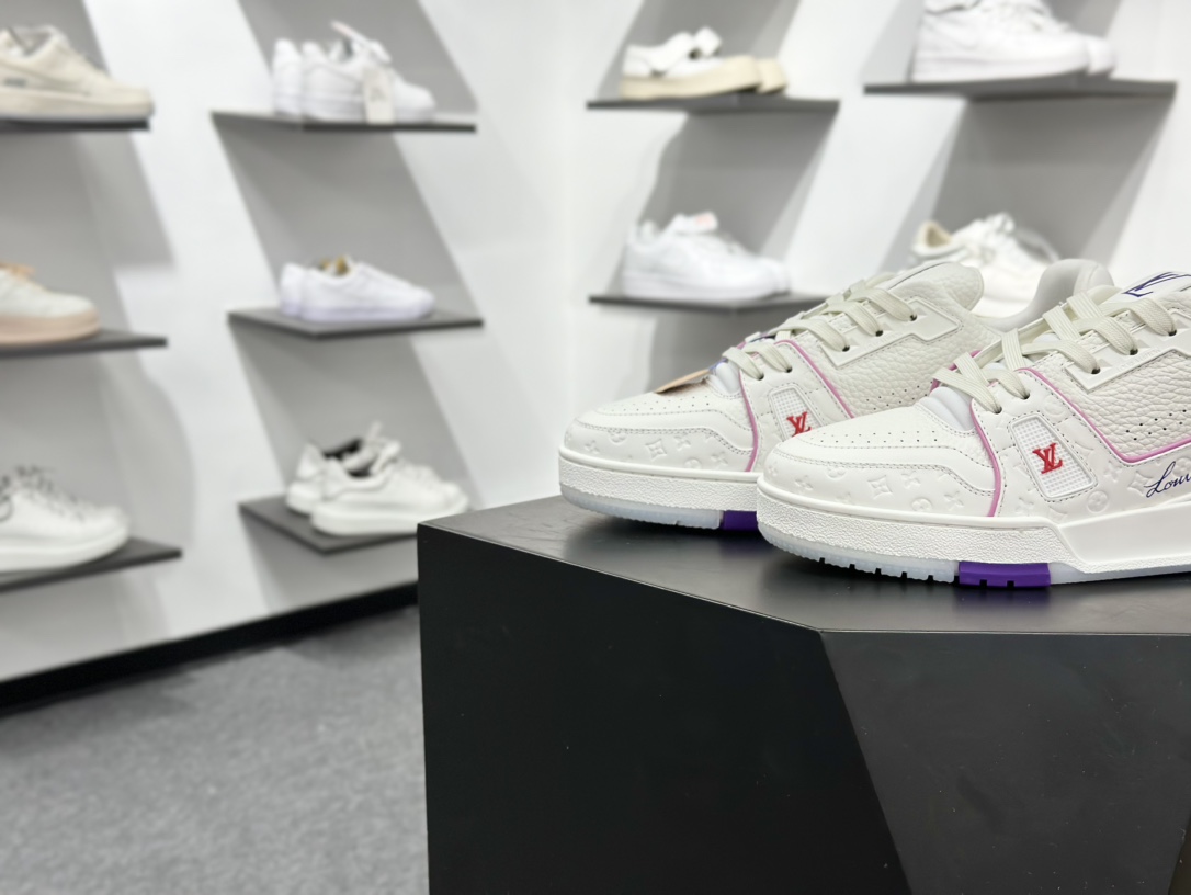 500 Louis Vuitton 路易威登 LV Trainer 低帮休闲板鞋