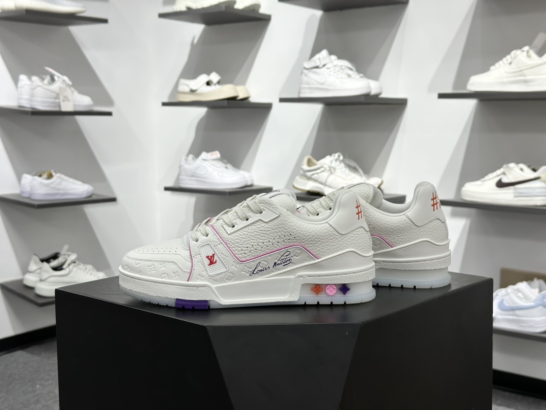 500 Louis Vuitton 路易威登 LV Trainer 低帮休闲板鞋