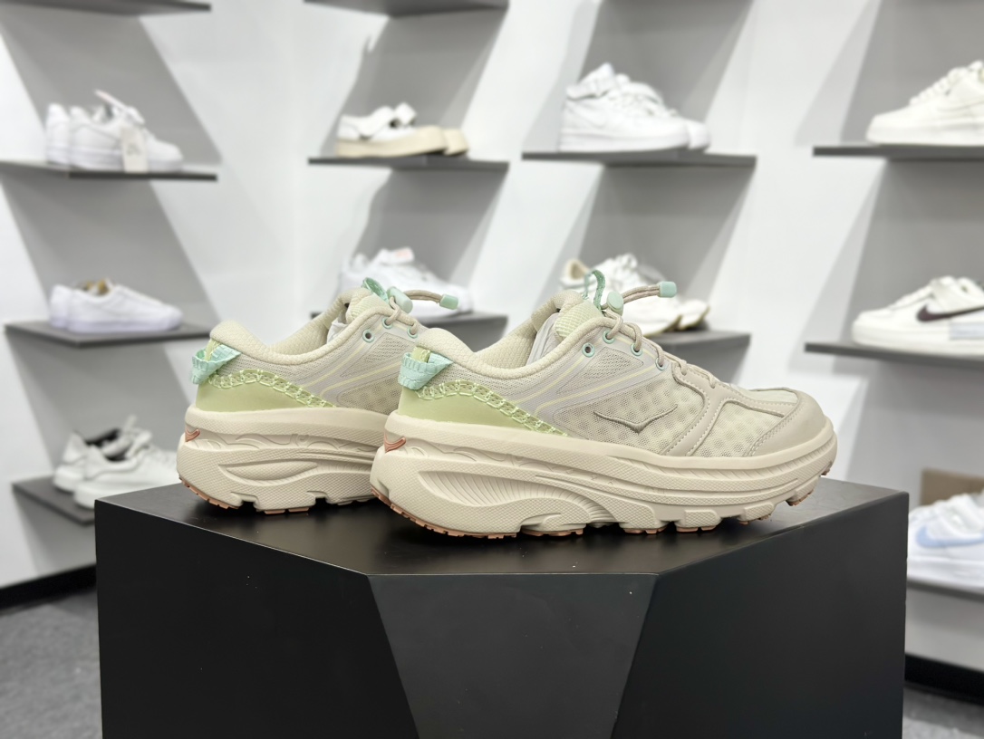 HOKA ONEU BONDI B3LS 舒适防滑耐磨低帮休闲跑步鞋 1155351-OKT-莆田鞋,莆田鞋货源,高仿鞋,高仿鞋货源,安福档口,莆田高仿鞋,莆田鞋批发,高仿鞋批发,莆田高仿运动鞋,高仿运动鞋,莆田运动鞋 HOKA ONEU BONDI B3LS 舒适防滑耐磨低帮休闲跑步鞋 1155351-OKT