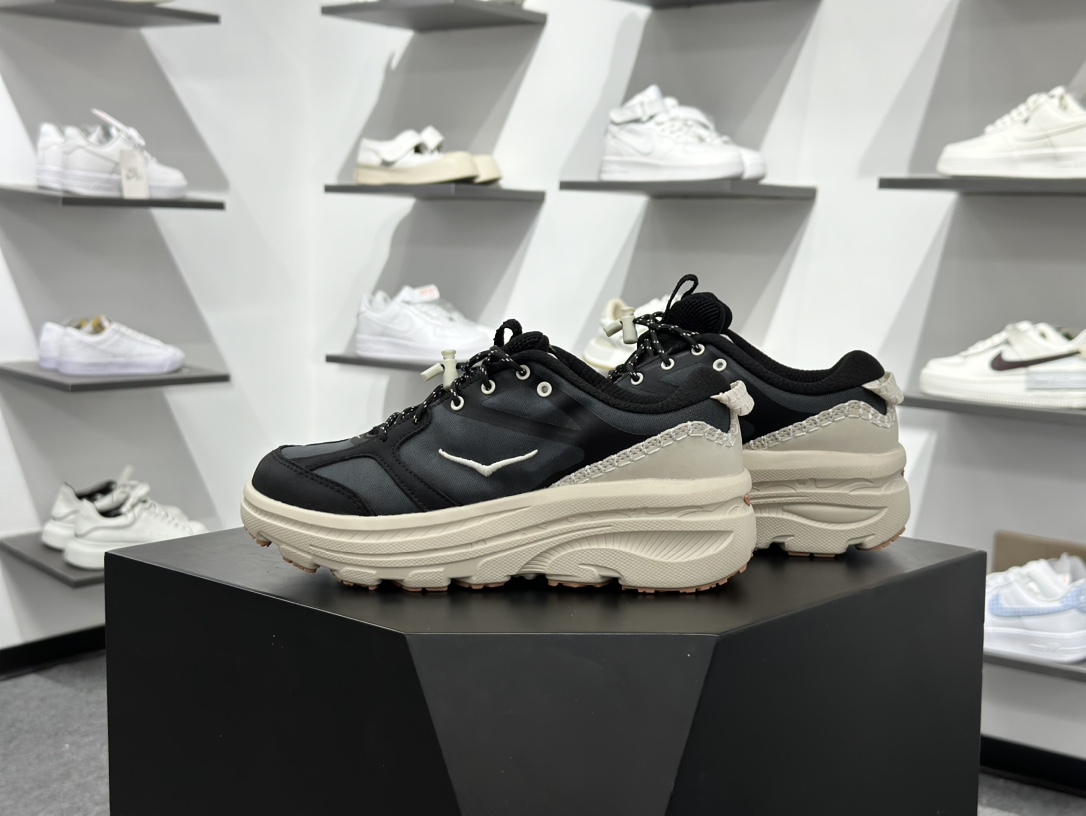 180 HOKA ONEU BONDI B3LS 舒适防滑耐磨低帮休闲跑步鞋 1155351-BKLB-Chinese UA Cheap High Quatity Brand Clothes Bags handbags Sneakers wholesale wholesaler seller from China Factory suppliers Fashion Clothing Shoes best Quality Beautiful Price 180 HOKA ONEU BONDI B3LS 舒适防滑耐磨低帮休闲跑步鞋 1155351-BKLB