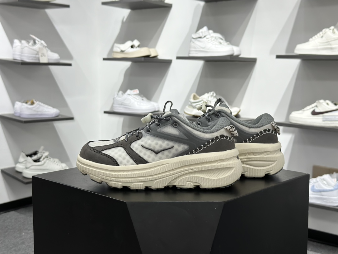 180 HOKA ONEU BONDI B3LS 舒适防滑耐磨低帮休闲跑步鞋 1155351-CYWH-Chinese UA Cheap High Quatity Brand Clothes Bags handbags Sneakers wholesale wholesaler seller from China Factory suppliers Fashion Clothing Shoes best Quality Beautiful Price 180 HOKA ONEU BONDI B3LS 舒适防滑耐磨低帮休闲跑步鞋 1155351-CYWH