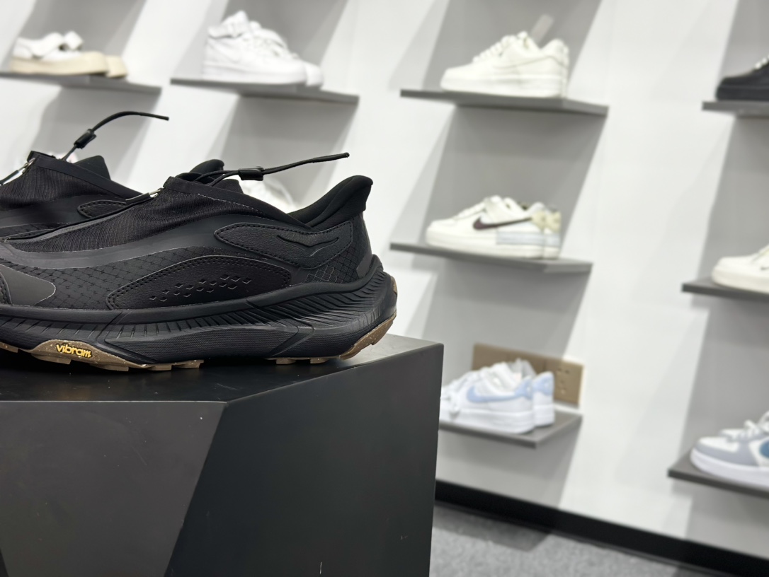 220 HOKA ONE ONE U PROJECT TRANSPORT 低帮专业越野跑步鞋  1162850