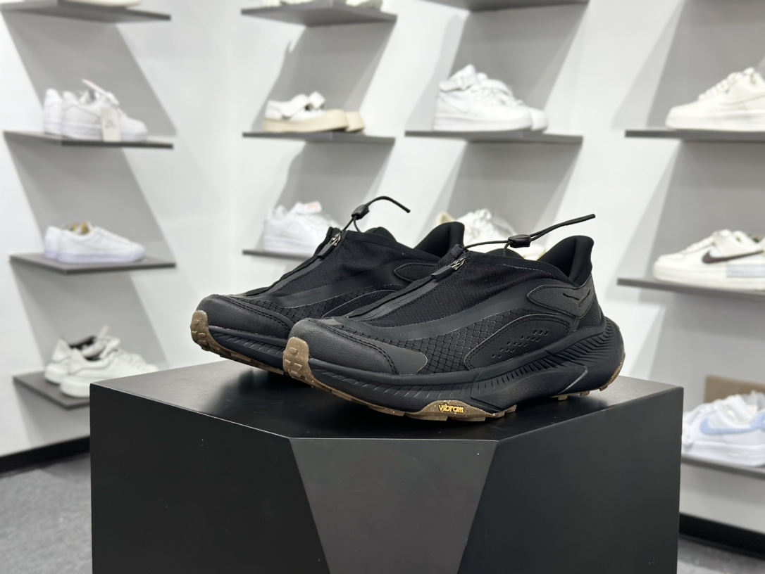 220 HOKA ONE ONE U PROJECT TRANSPORT 低帮专业越野跑步鞋  1162850