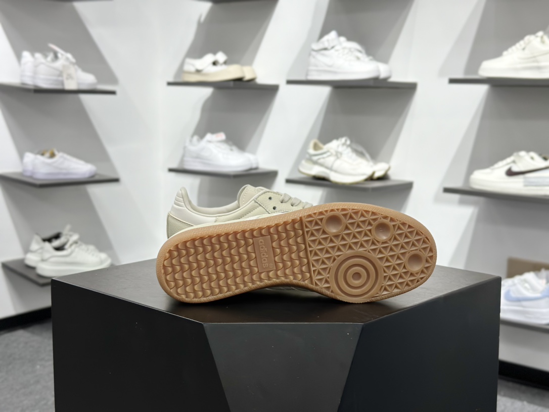 160 Adidas三叶草SAMBA OG 休闲板鞋 IE7013-Chinese UA Cheap High Quatity Brand Clothes Bags handbags Sneakers wholesale wholesaler seller from China Factory suppliers Fashion Clothing Shoes best Quality Beautiful Price 160 Adidas三叶草SAMBA OG 休闲板鞋 IE7013