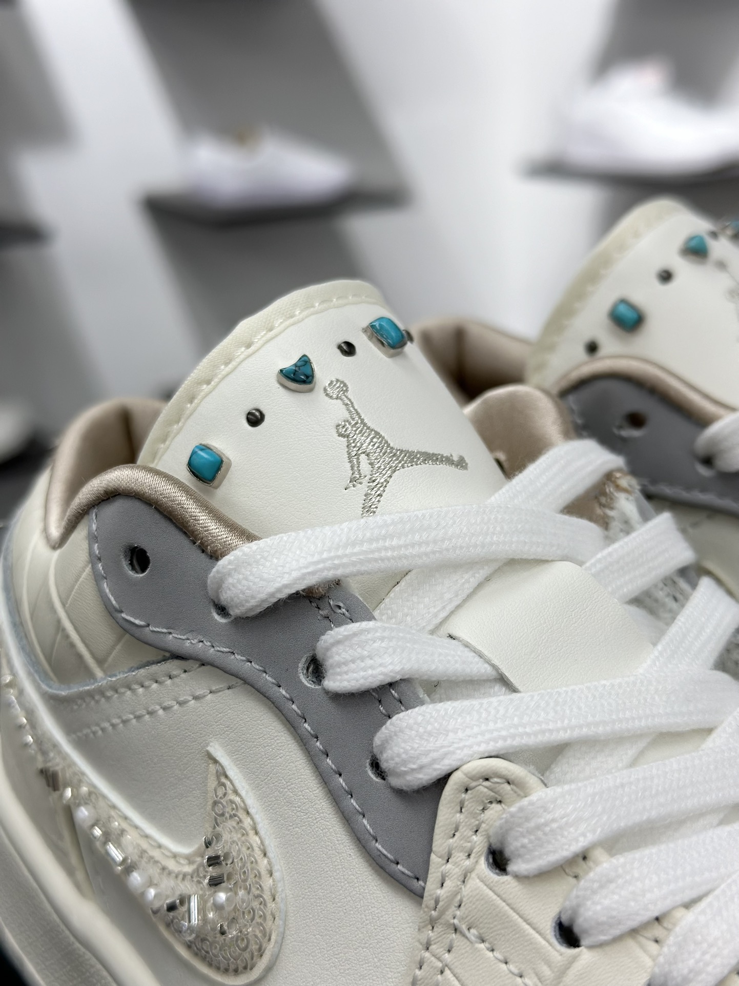 200 Air Jordan AJ1 Low 低帮 IH7323-100-Chinese UA Cheap High Quatity Brand Clothes Bags handbags Sneakers wholesale wholesaler seller from China Factory suppliers Fashion Clothing Shoes best Quality Beautiful Price 200 Air Jordan AJ1 Low 低帮 IH7323-100