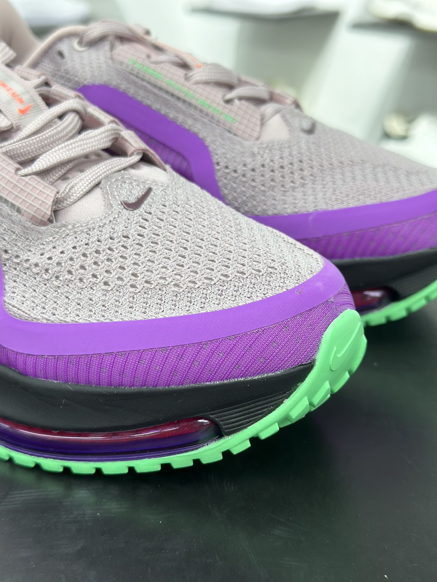 260 NK Pegasus Premium 全掌纤维气垫网面跑步鞋 II0602-500-Chinese UA Cheap High Quatity Brand Clothes Bags handbags Sneakers wholesale wholesaler seller from China Factory suppliers Fashion Clothing Shoes best Quality Beautiful Price 260 NK Pegasus Premium 全掌纤维气垫网面跑步鞋 II0602-500