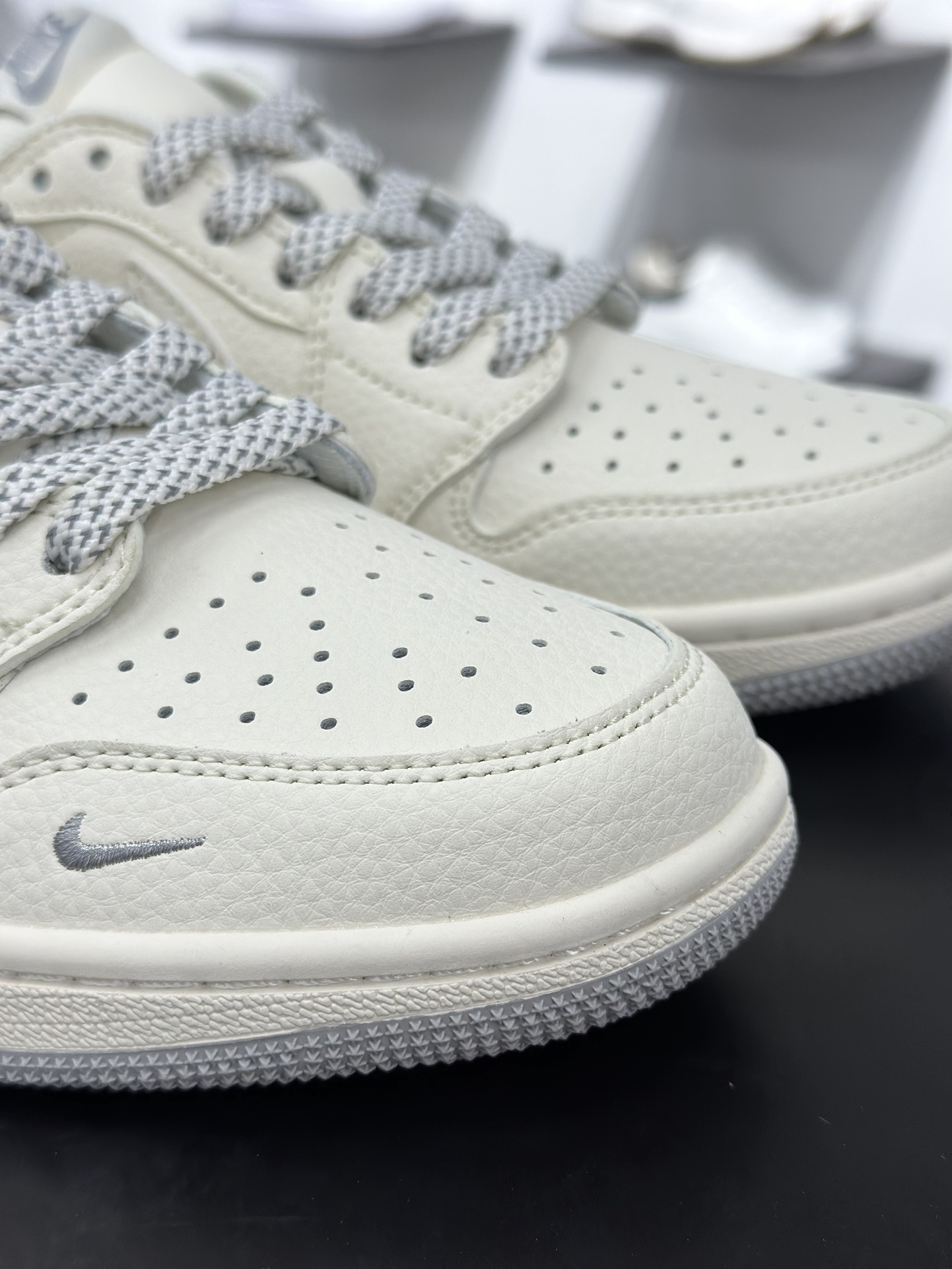 280 Fragment x Travis Scott Air Jordan 1 Low 三方联名倒钩 JP1628-255-Chinese UA Cheap High Quatity Brand Clothes Bags handbags Sneakers wholesale wholesaler seller from China Factory suppliers Fashion Clothing Shoes best Quality Beautiful Price 280 Fragment x Travis Scott Air Jordan 1 Low 三方联名倒钩 JP1628-255