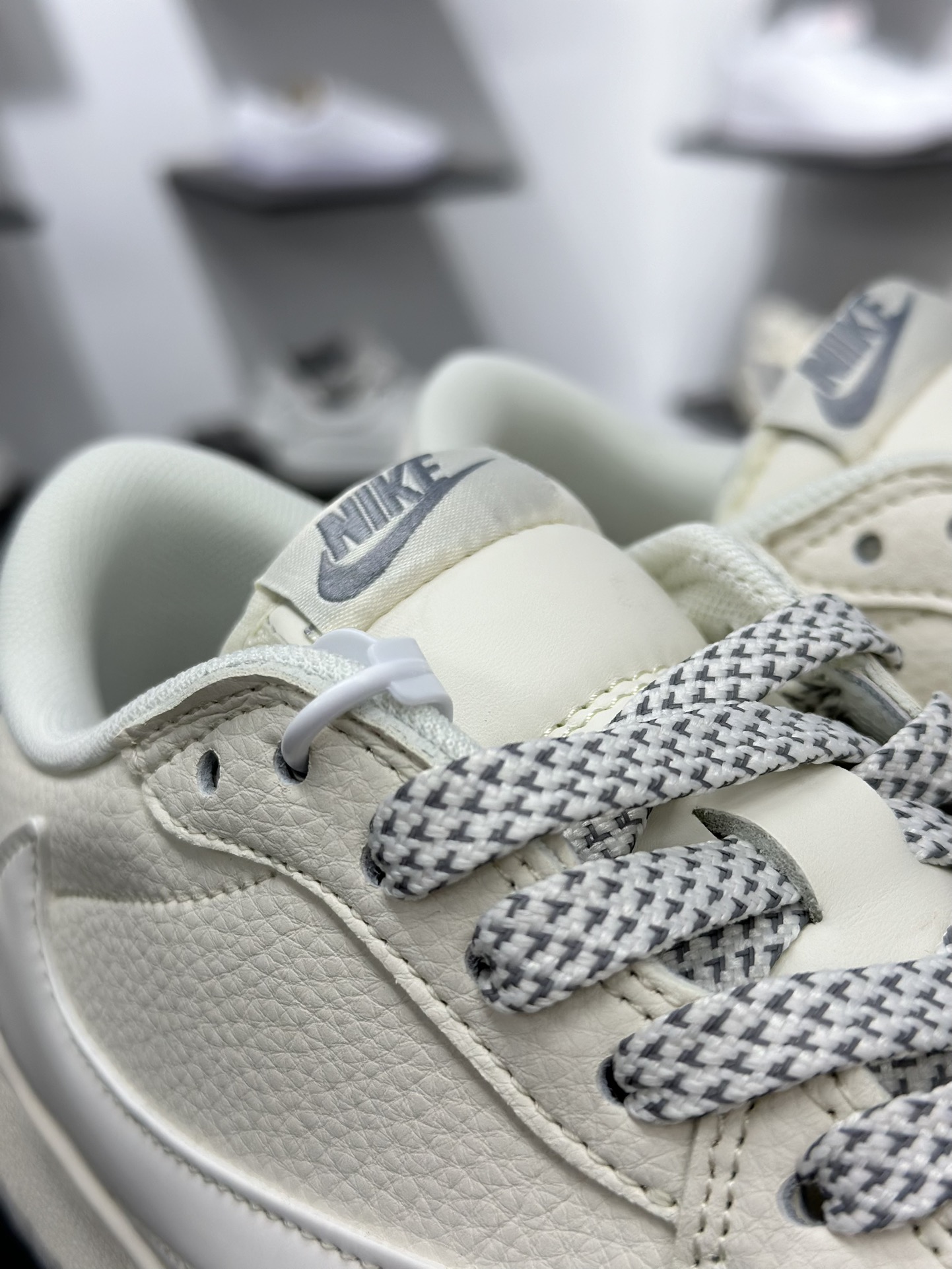 280 Fragment x Travis Scott Air Jordan 1 Low 三方联名倒钩 JP1628-255-Chinese UA Cheap High Quatity Brand Clothes Bags handbags Sneakers wholesale wholesaler seller from China Factory suppliers Fashion Clothing Shoes best Quality Beautiful Price 280 Fragment x Travis Scott Air Jordan 1 Low 三方联名倒钩 JP1628-255