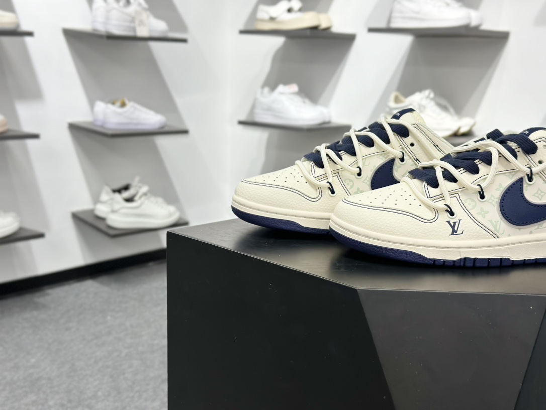 300 Nike SB Dunk Low x Louis Vuitton 米蓝绑带 YX5066-370-Chinese UA Cheap High Quatity Brand Clothes Bags handbags Sneakers wholesale wholesaler seller from China Factory suppliers Fashion Clothing Shoes best Quality Beautiful Price 300 Nike SB Dunk Low x Louis Vuitton 米蓝绑带 YX5066-370