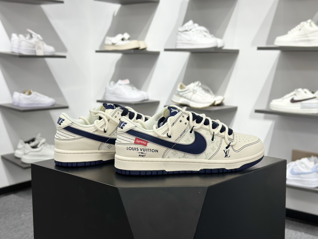 300 Nike SB Dunk Low x Louis Vuitton 米蓝绑带 YX5066-370-Chinese UA Cheap High Quatity Brand Clothes Bags handbags Sneakers wholesale wholesaler seller from China Factory suppliers Fashion Clothing Shoes best Quality Beautiful Price 300 Nike SB Dunk Low x Louis Vuitton 米蓝绑带 YX5066-370