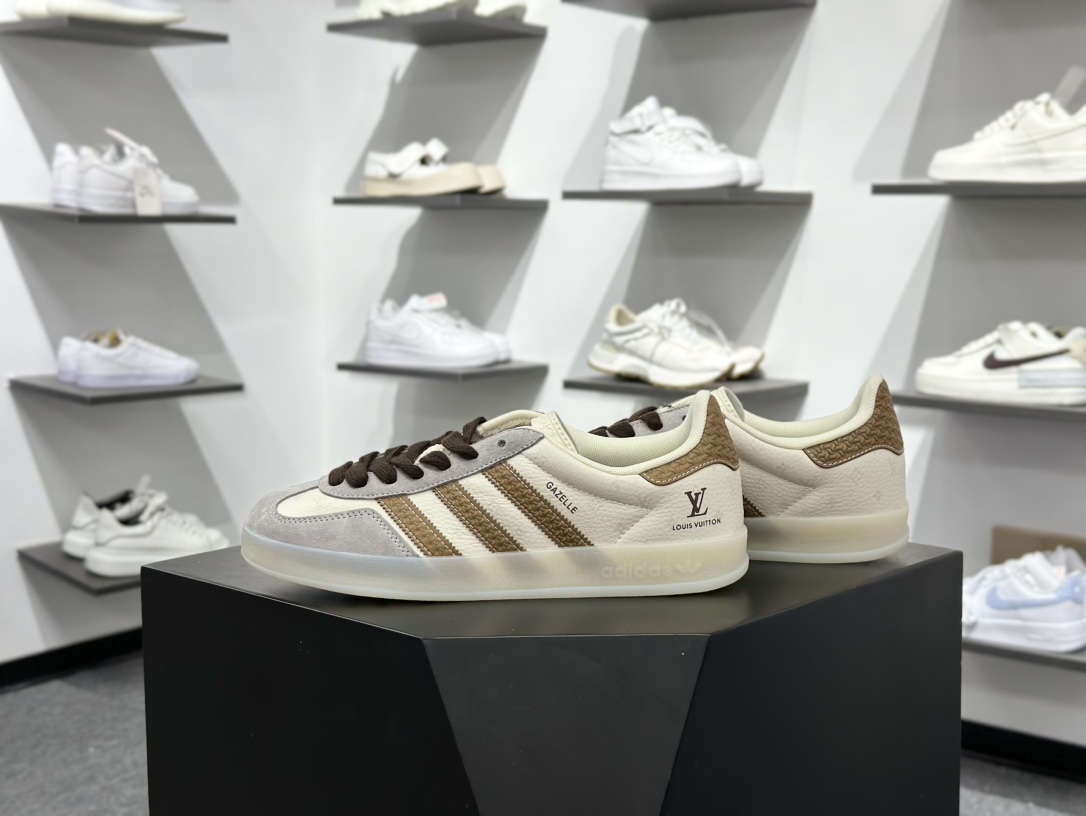 260 AdidSAMBA OG 德训鞋 高端定制桑巴系列 低帮休闲板鞋 DM1234-010-Chinese UA Cheap High Quatity Brand Clothes Bags handbags Sneakers wholesale wholesaler seller from China Factory suppliers Fashion Clothing Shoes best Quality Beautiful Price 260 AdidSAMBA OG 德训鞋 高端定制桑巴系列 低帮休闲板鞋 DM1234-010