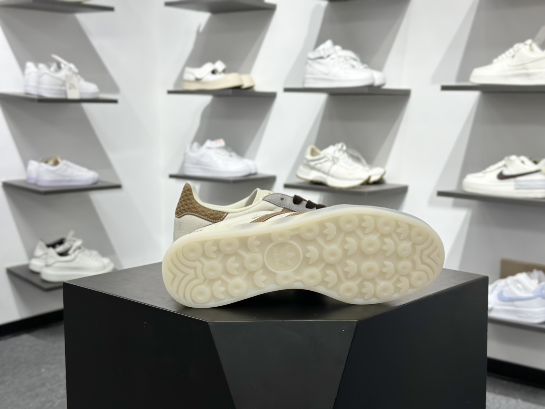 260 AdidSAMBA OG 德训鞋 高端定制桑巴系列 低帮休闲板鞋 DM1234-010-Chinese UA Cheap High Quatity Brand Clothes Bags handbags Sneakers wholesale wholesaler seller from China Factory suppliers Fashion Clothing Shoes best Quality Beautiful Price 260 AdidSAMBA OG 德训鞋 高端定制桑巴系列 低帮休闲板鞋 DM1234-010