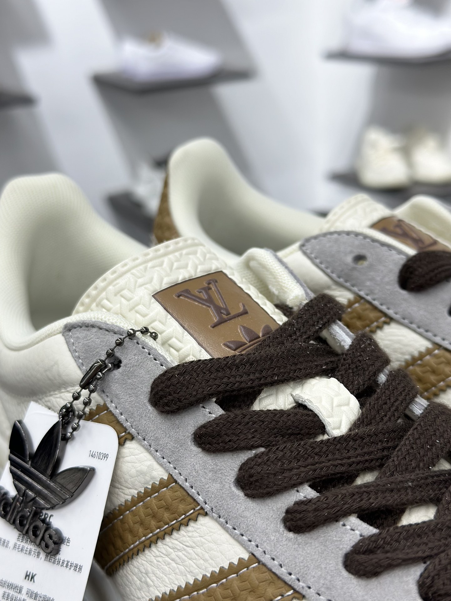 260 AdidSAMBA OG 德训鞋 高端定制桑巴系列 低帮休闲板鞋 DM1234-010-Chinese UA Cheap High Quatity Brand Clothes Bags handbags Sneakers wholesale wholesaler seller from China Factory suppliers Fashion Clothing Shoes best Quality Beautiful Price 260 AdidSAMBA OG 德训鞋 高端定制桑巴系列 低帮休闲板鞋 DM1234-010