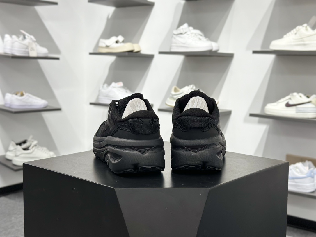 180 HOKA ONEU BONDI B3LS 舒适防滑耐磨低帮休闲跑步鞋 1155351-BBNB