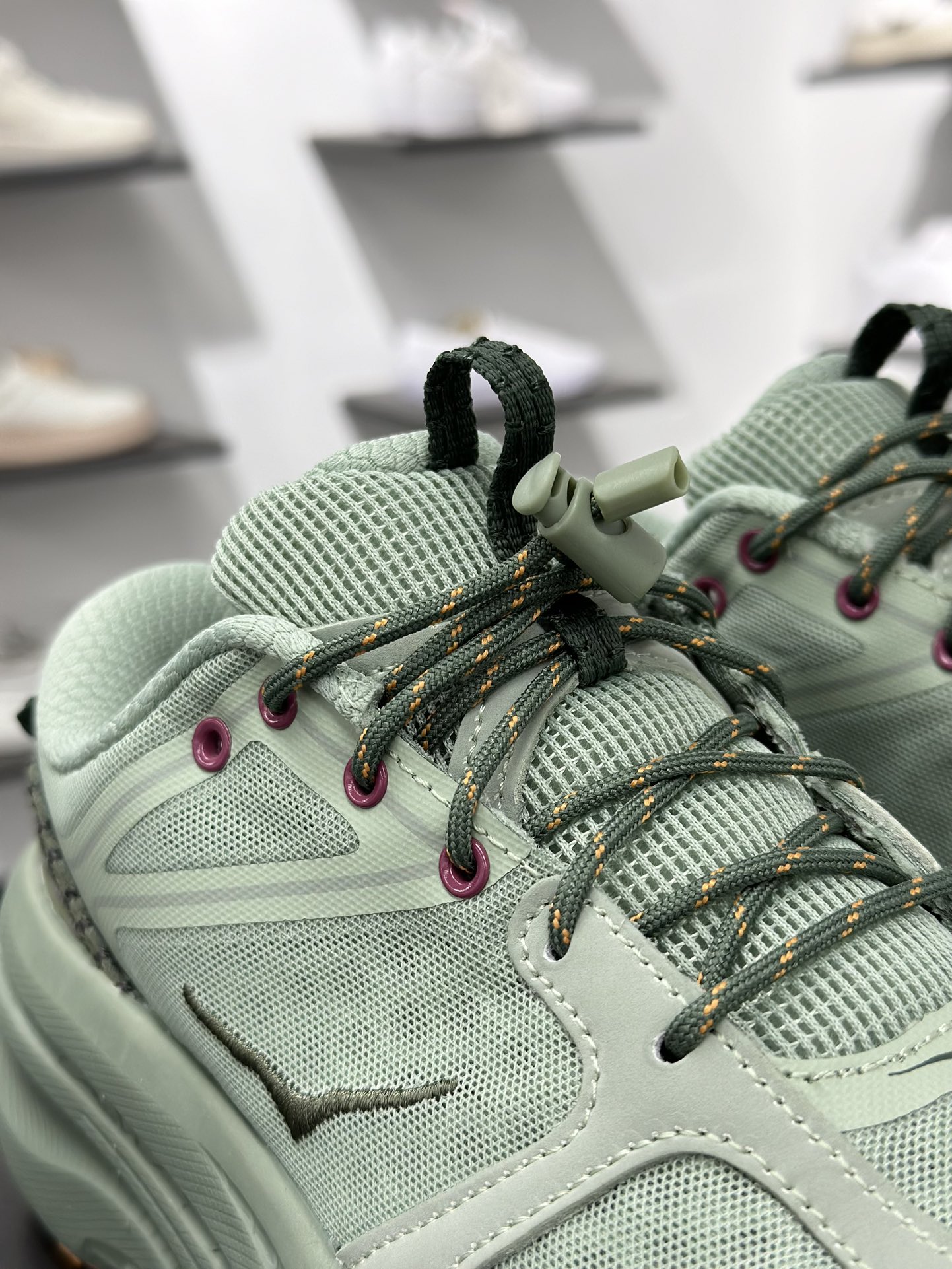 180 HOKA ONEU BONDI B3LS 舒适防滑耐磨低帮休闲跑步鞋 1155351-ASC-Chinese UA Cheap High Quatity Brand Clothes Bags handbags Sneakers wholesale wholesaler seller from China Factory suppliers Fashion Clothing Shoes best Quality Beautiful Price 180 HOKA ONEU BONDI B3LS 舒适防滑耐磨低帮休闲跑步鞋 1155351-ASC