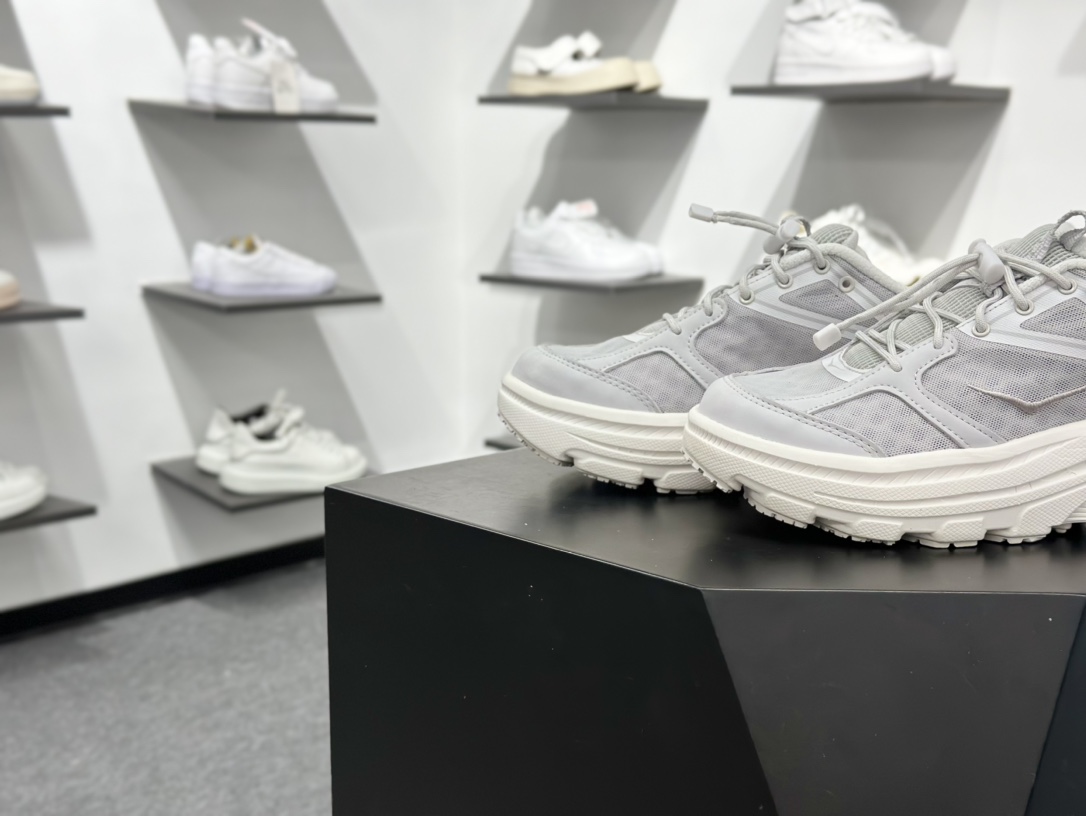 180 HOKA ONEU BONDI B3LS 舒适防滑耐磨低帮休闲跑步鞋 1155351W-050