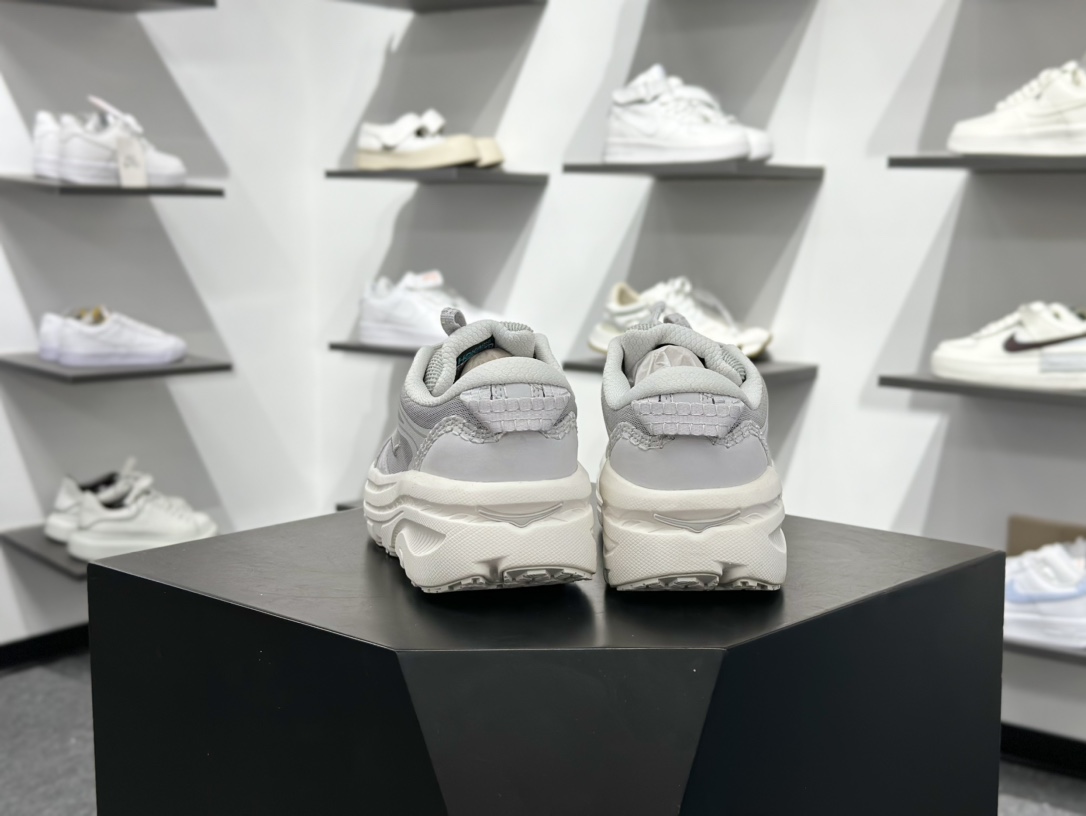 180 HOKA ONEU BONDI B3LS 舒适防滑耐磨低帮休闲跑步鞋 1155351W-050