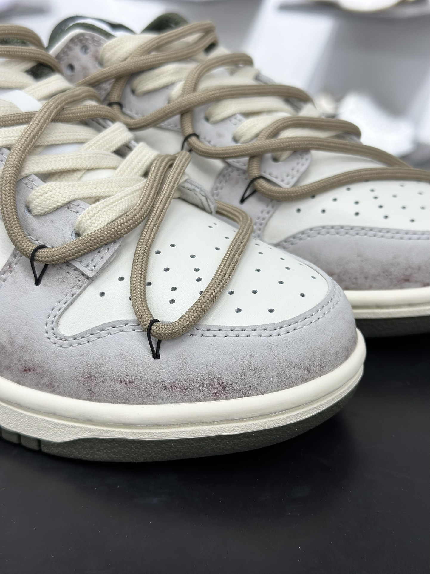 300 Nike SB Dunk Low LV联名 解构绑带 YX5066-370-Chinese UA Cheap High Quatity Brand Clothes Bags handbags Sneakers wholesale wholesaler seller from China Factory suppliers Fashion Clothing Shoes best Quality Beautiful Price 300 Nike SB Dunk Low LV联名 解构绑带 YX5066-370