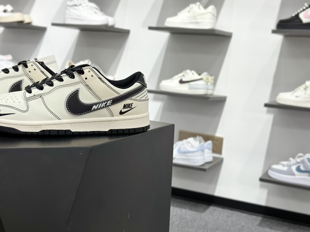 280 Nike SB Dunk Low x NIKE 白黑双小勾满天星 CS1688-116-Chinese UA Cheap High Quatity Brand Clothes Bags handbags Sneakers wholesale wholesaler seller from China Factory suppliers Fashion Clothing Shoes best Quality Beautiful Price 280 Nike SB Dunk Low x NIKE 白黑双小勾满天星 CS1688-116