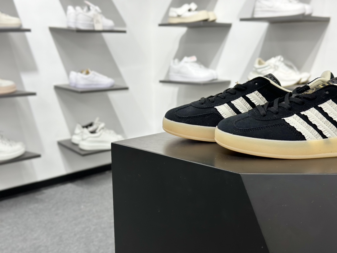 160 AD Originals Gazelle Indoor 黑白 三叶草复古休闲运动板鞋 JS1412-Chinese UA Cheap High Quatity Brand Clothes Bags handbags Sneakers wholesale wholesaler seller from China Factory suppliers Fashion Clothing Shoes best Quality Beautiful Price 160 AD Originals Gazelle Indoor 黑白 三叶草复古休闲运动板鞋 JS1412