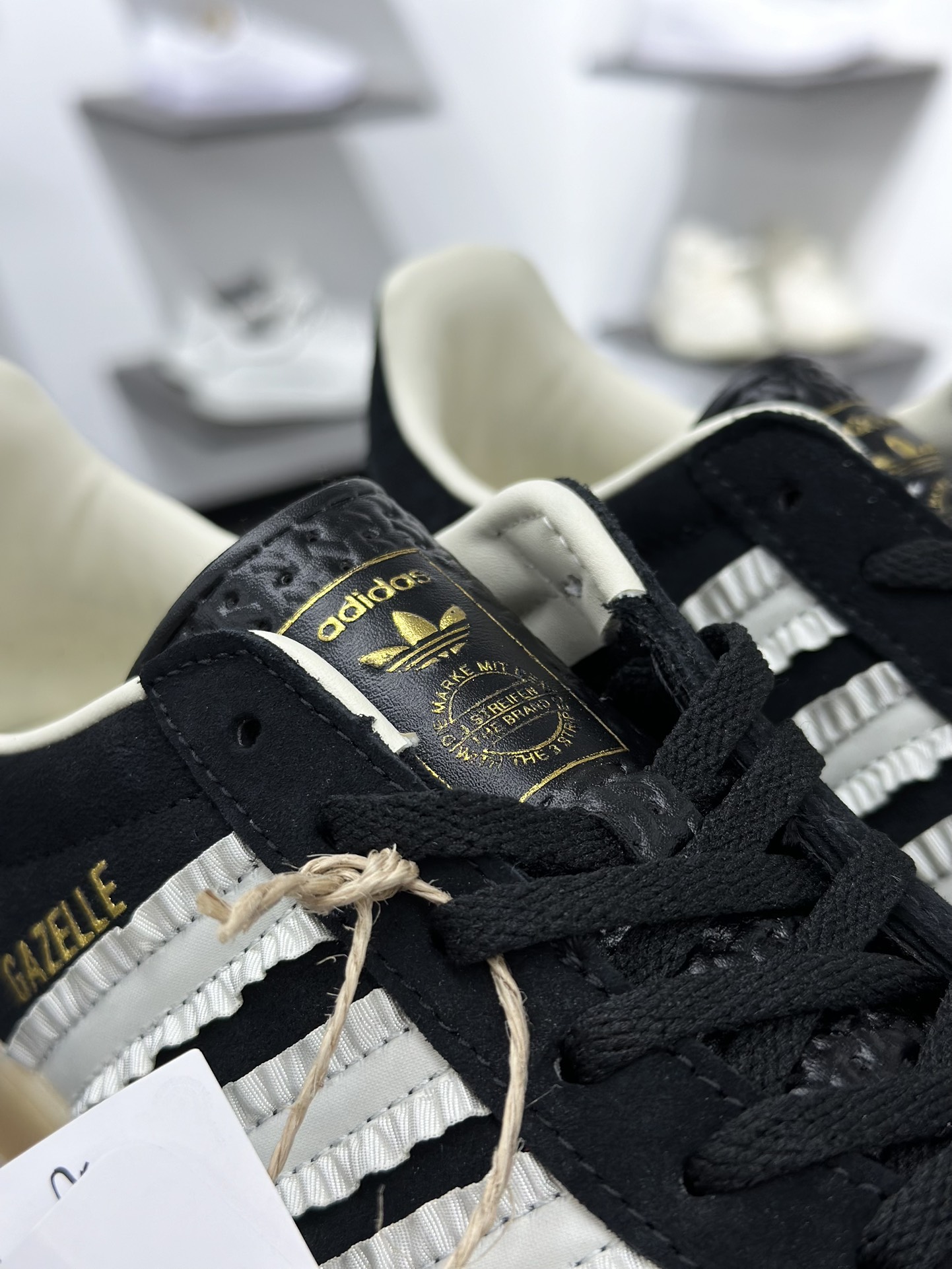 160 AD Originals Gazelle Indoor 黑白 三叶草复古休闲运动板鞋 JS1412-Chinese UA Cheap High Quatity Brand Clothes Bags handbags Sneakers wholesale wholesaler seller from China Factory suppliers Fashion Clothing Shoes best Quality Beautiful Price 160 AD Originals Gazelle Indoor 黑白 三叶草复古休闲运动板鞋 JS1412