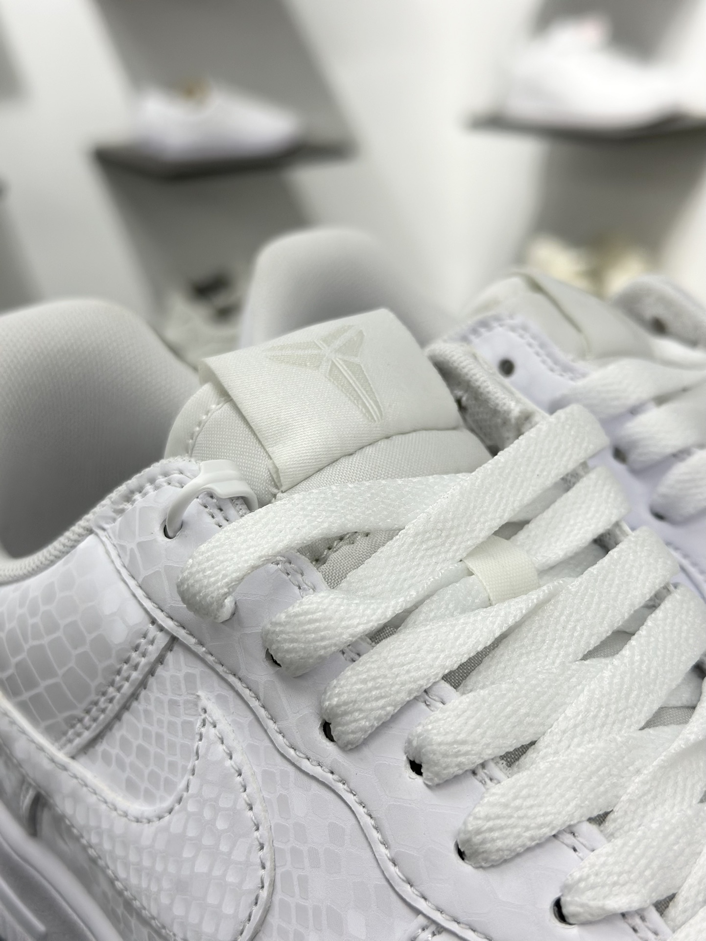 220 Nike Air Force 1 Low 科比联名 IB0018-100-Chinese UA Cheap High Quatity Brand Clothes Bags handbags Sneakers wholesale wholesaler seller from China Factory suppliers Fashion Clothing Shoes best Quality Beautiful Price 220 Nike Air Force 1 Low 科比联名 IB0018-100