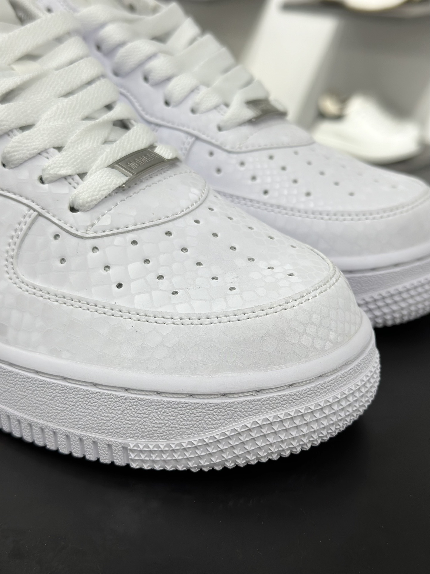 220 Nike Air Force 1 Low 科比联名 IB0018-100-Chinese UA Cheap High Quatity Brand Clothes Bags handbags Sneakers wholesale wholesaler seller from China Factory suppliers Fashion Clothing Shoes best Quality Beautiful Price 220 Nike Air Force 1 Low 科比联名 IB0018-100