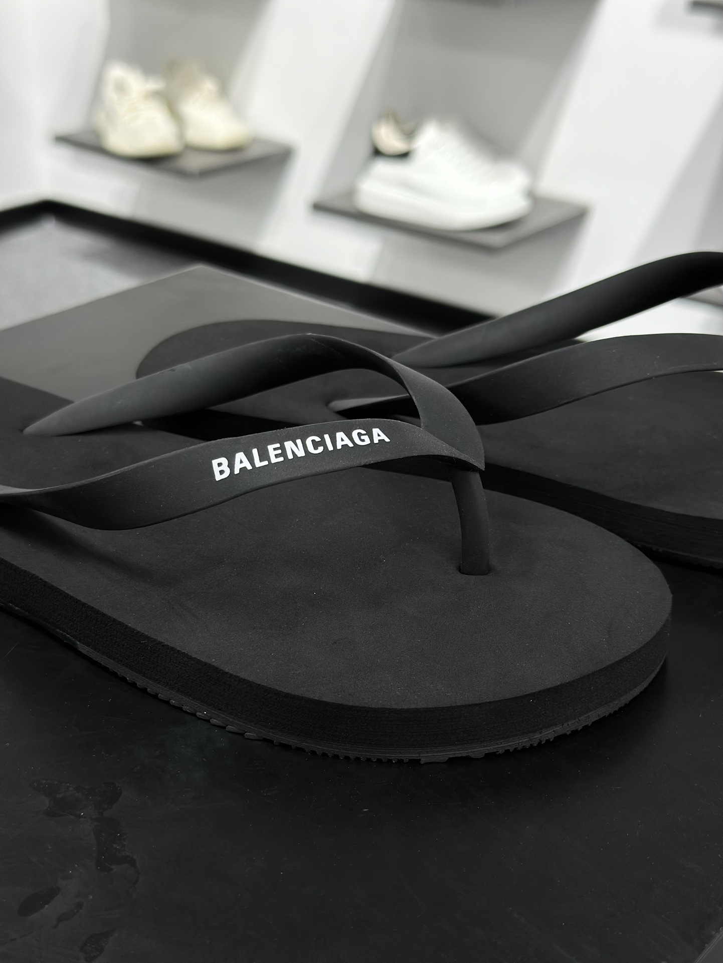 160 Balenciaga巴黎世家 圆头套脚人字拖鞋 巴黎世家拖鞋 812925 W1TAB 9710